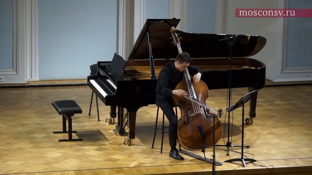 Victor Zinoviev <i>Serdega-capriccioso</i> for solo double bass